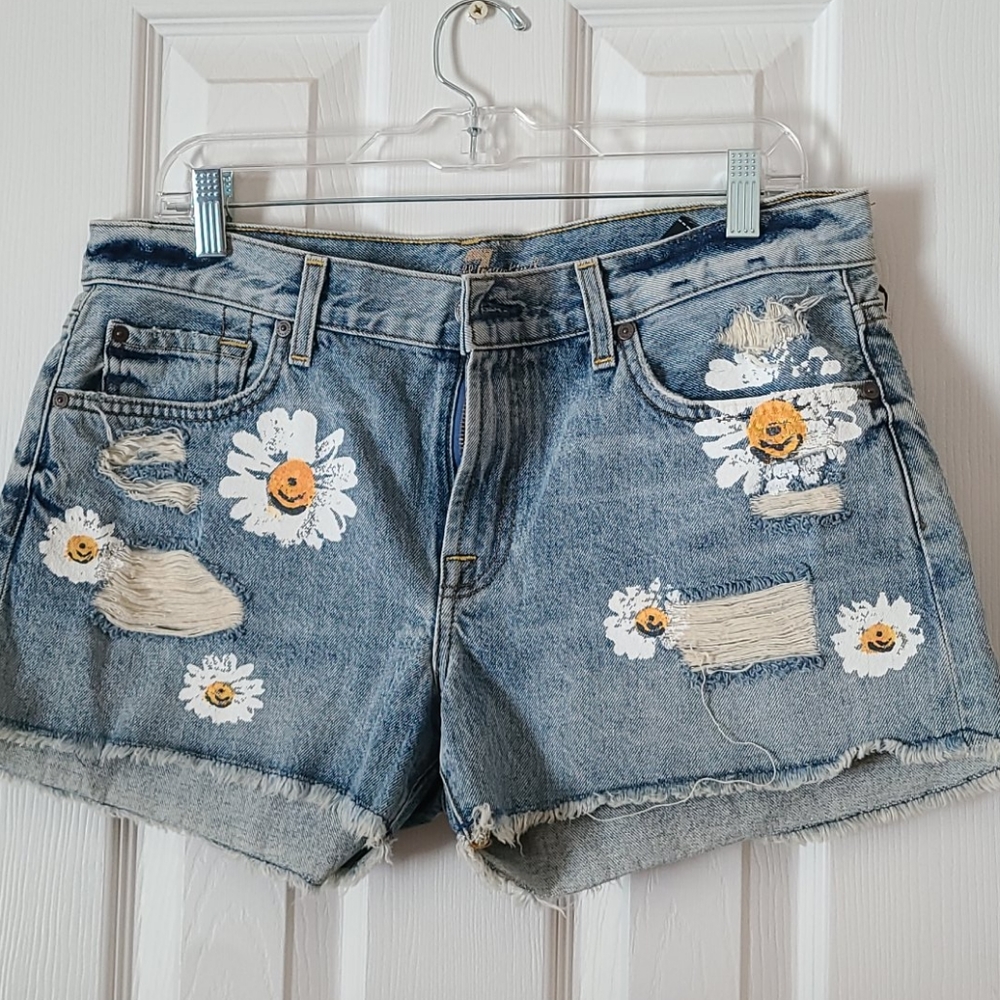 New 7 For All Mankind denim shorts size 31